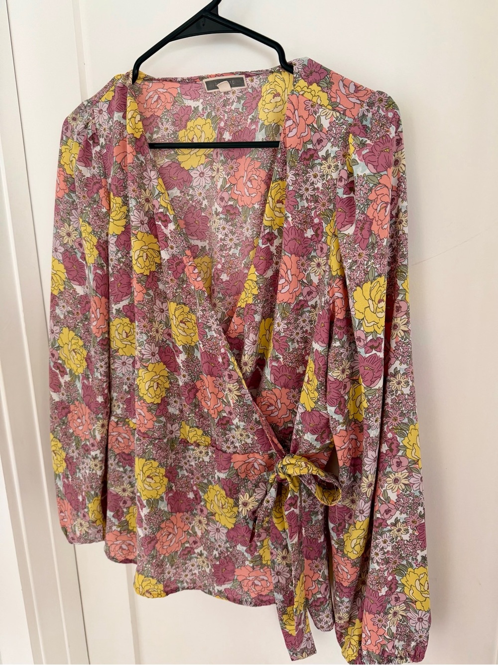 Pleione Floral Wrap Top M Fall Colors Long Sleeve Peplum